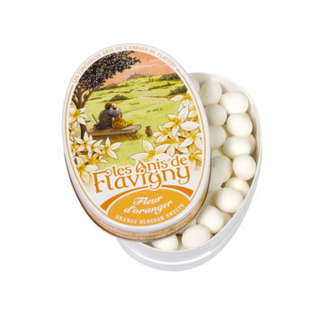 Bonbon Anis de Flavigny: boite ovale 50g fleur d'o