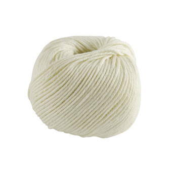 Pelote Natura coton crème pour aiguilles n°2,5-3,5